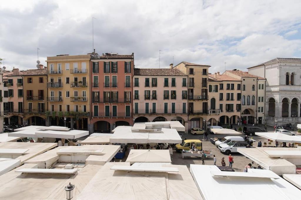 Enjoy Home - Appartamento Orologio, Piazza Dei Signori Padua Buitenkant foto