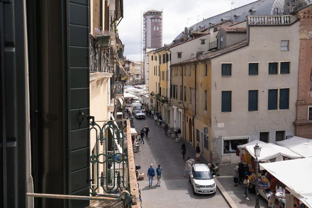 Enjoy Home - Appartamento Orologio, Piazza Dei Signori Padua Buitenkant foto